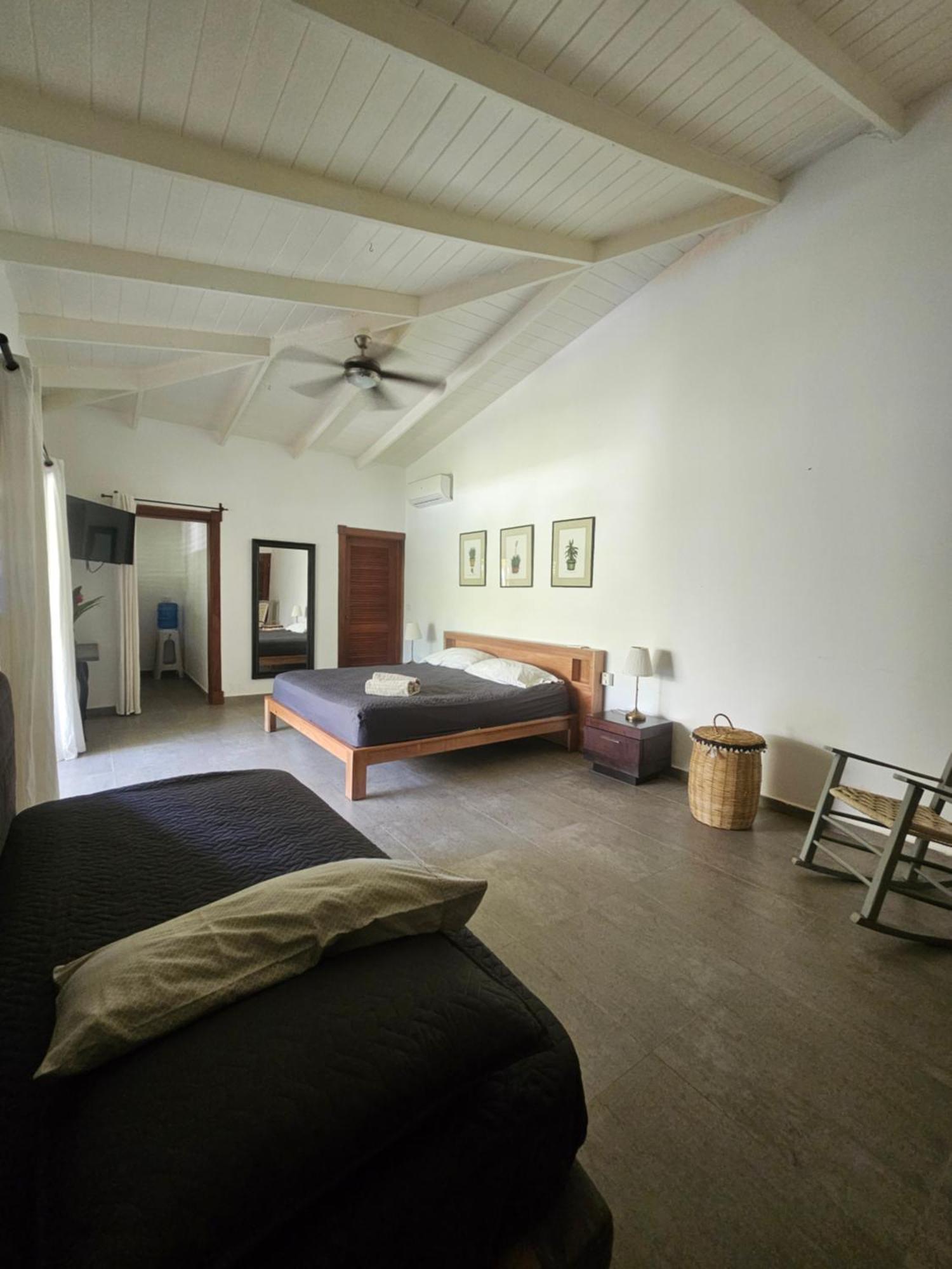 Casa Shambala B&B Лас Теренас Екстериор снимка