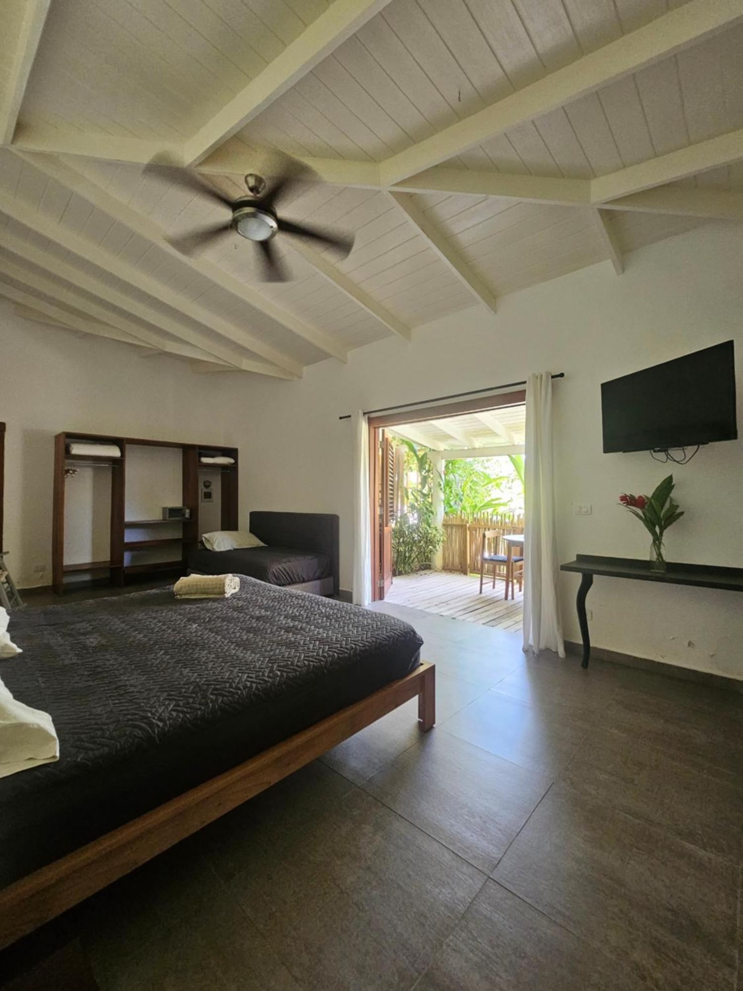 Casa Shambala B&B Лас Теренас Екстериор снимка