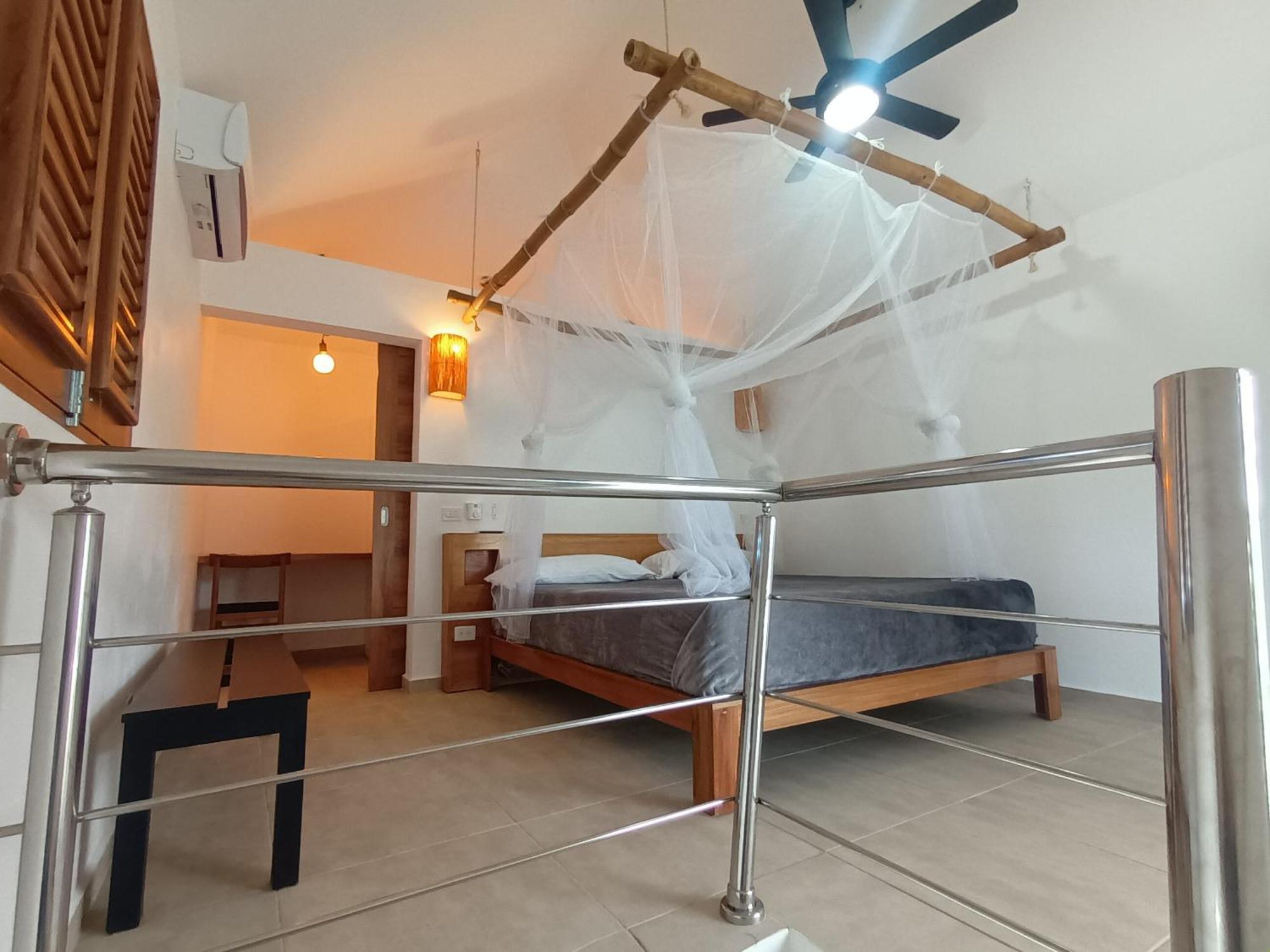 Casa Shambala B&B Лас Теренас Екстериор снимка
